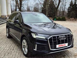 2020 Audi Q7 45 TFSI II (4M) Рестайлинг, чёрный, 4990000 рублей, вид 3