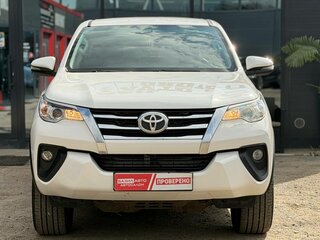 2018 Toyota Fortuner II, белый, 2299000 рублей, вид 3