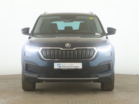2023 Skoda Kodiaq I Рестайлинг, серый, 3200000 рублей, вид 5