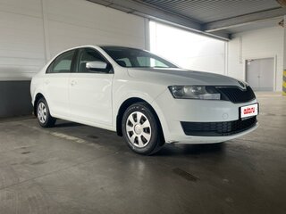 2018 Skoda Rapid I Рестайлинг, белый, 888000 рублей, вид 1