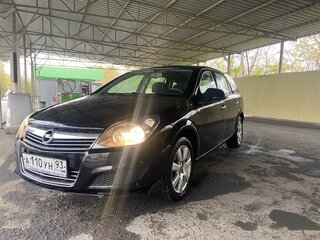 2010 Opel Astra H Рестайлинг, чёрный, 590000 рублей, вид 3