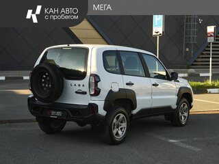 2023 Lada (ВАЗ) Niva Travel I, белый, 874000 рублей, вид 2