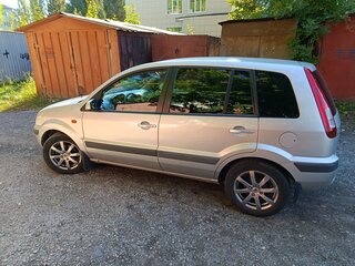 2007 Ford Fusion I Рестайлинг, серебристый, 500000 рублей, вид 5
