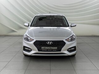 2019 Hyundai Solaris II, серебристый, 1348000 рублей, вид 2