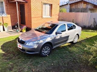 2011 Skoda Octavia II (A5) Рестайлинг, серебристый, 920000 рублей, вид 2
