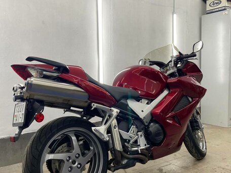 2007 Honda VFR 800, пурпурный, 597922 рублей, вид 3