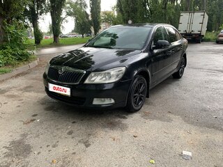 2010 Skoda Octavia II (A5) Рестайлинг, чёрный, 559990 рублей, вид 1