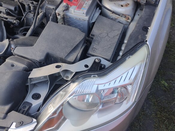2011 Ford Focus II Рестайлинг, серебристый, 575000 рублей - вид 22