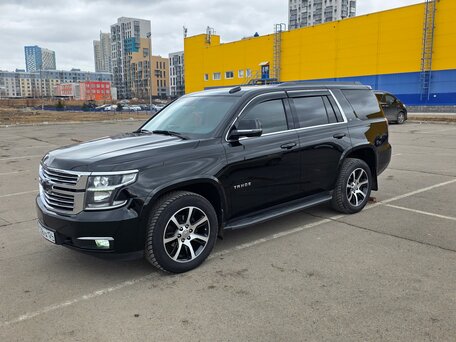 2017 Chevrolet Tahoe IV, чёрный, 4800000 рублей, вид 2