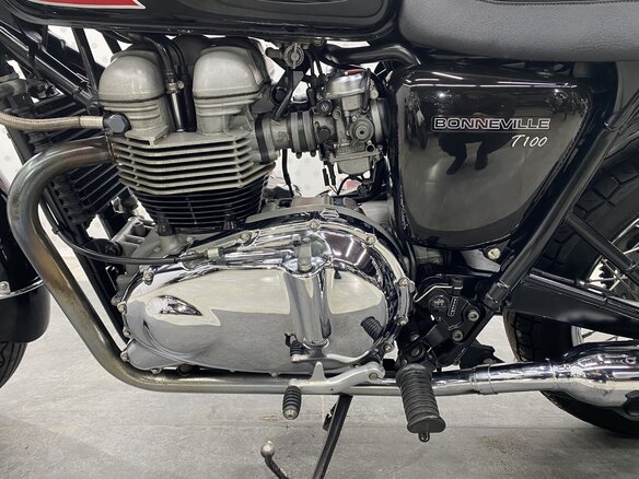 2007 Triumph Bonneville T100, чёрный, 549000 рублей - вид 6