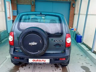 2011 Chevrolet Niva I Рестайлинг, серый, 310000 рублей, вид 3
