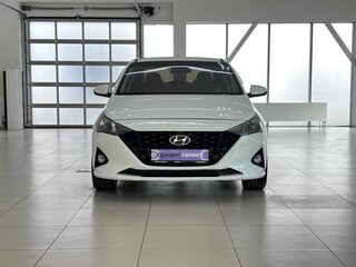 2020 Hyundai Solaris II Рестайлинг, белый, 1530000 рублей, вид 2