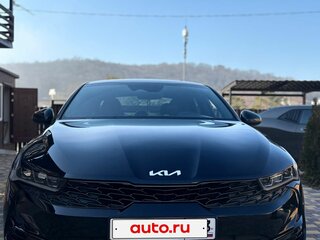 2023 Kia K5 III, чёрный, 2950000 рублей, вид 2