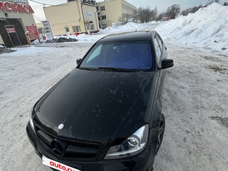2013 Mercedes-Benz C-Класс 250 III (W204) Рестайлинг, чёрный, 1390000 рублей, вид 2