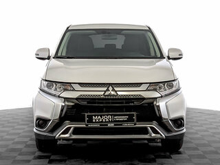 2020 Mitsubishi Outlander III Рестайлинг 3, белый, 2599000 рублей, вид 2
