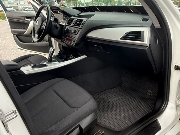 2013 BMW 1 серии 116i II (F20/F21), белый, 1100000 рублей - вид 5