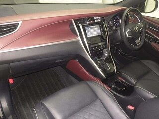 2019 Toyota Harrier III (XU60) Рестайлинг, чёрный, 2780000 рублей, вид 4