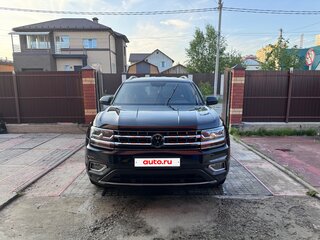 2018 Volkswagen Teramont I, чёрный, 3400000 рублей, вид 2