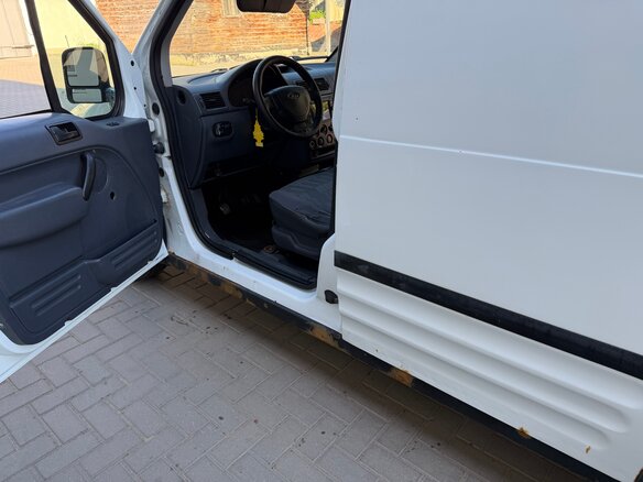 2007 Ford Transit Connect, белый, 290000 рублей - вид 14