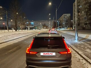 2017 Volvo V90 Cross Country I, серебристый, 3150000 рублей, вид 4