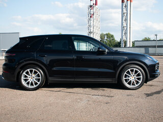 2018 Porsche Cayenne III, чёрный, 6497000 рублей, вид 4