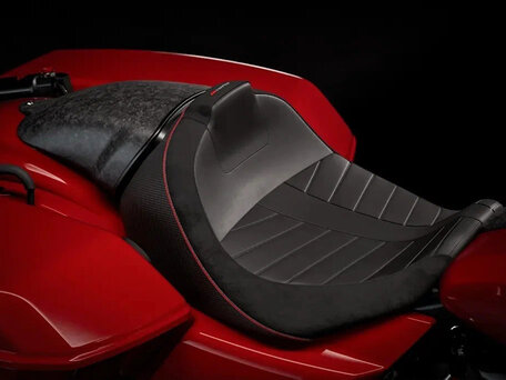 2025 Harley-Davidson CVO Road Glide, красный, 6500000 рублей, вид 3