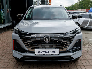 2025 Changan UNI-S I, серебристый, 3179900 рублей, вид 3