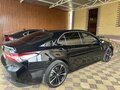 2021 Toyota Camry VIII (XV70) Рестайлинг, чёрный, 4150000 рублей - вид 3