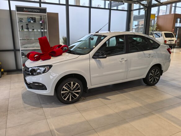 2025 Lada (ВАЗ) Granta I Рестайлинг, белый, 1070000 рублей - вид 2