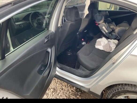 2010 Volkswagen Passat B6, серебристый, 700000 рублей - вид 7