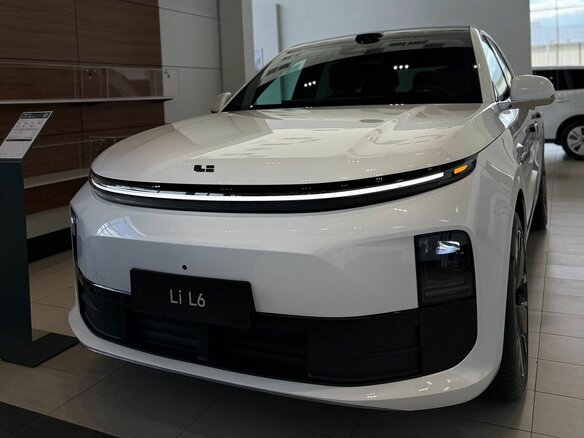 2025 Li Auto (Lixiang) L6 I, белый, 8890000 рублей - вид 2