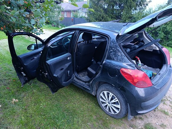 2009 Peugeot 207 I, чёрный - вид 4