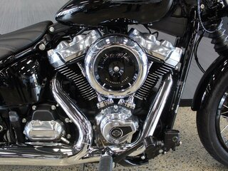 2025 Harley-Davidson Street Bob, чёрный, 2290000 рублей, вид 2