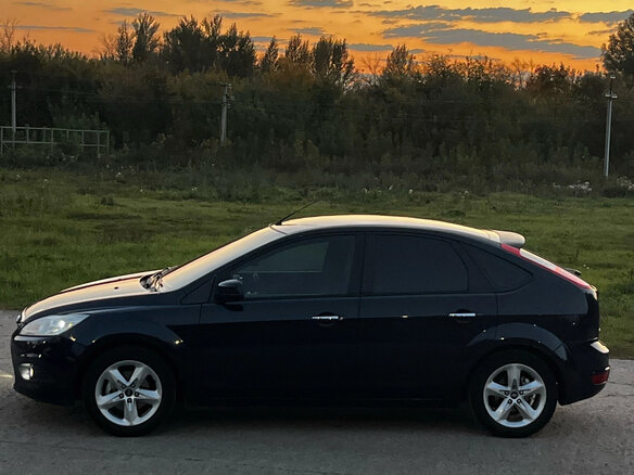 2010 Ford Focus II Рестайлинг, синий, 555000 рублей - вид 3