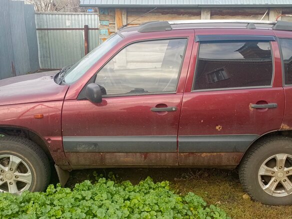 2003 Chevrolet Niva I, красный, 150000 рублей - вид 3