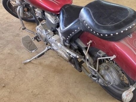 2005 Yamaha XVS1100, красный, 510000 рублей, вид 4