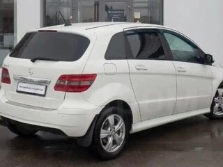 2010 Mercedes-Benz B-Класс 180 I (W245) Рестайлинг, белый, 950000 рублей, вид 4