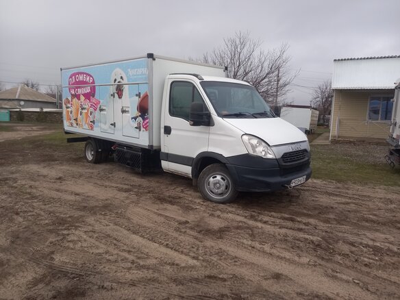 2009 Iveco Daily, белый, 1600000 рублей
