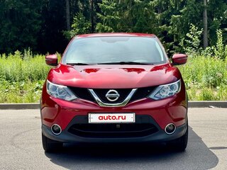 2017 Nissan Qashqai II, красный, 1700000 рублей, вид 2