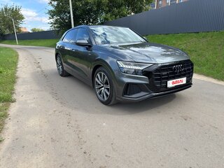 2019 Audi Q8 50 TDI I (4M), серый, 6250000 рублей, вид 3