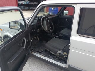 2015 Lada (ВАЗ) 2131 (4x4) 213105 I, серебристый, 650000 рублей, вид 4