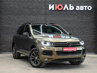 2014 Volkswagen Touareg II, коричневый, 2400000 рублей, вид 3