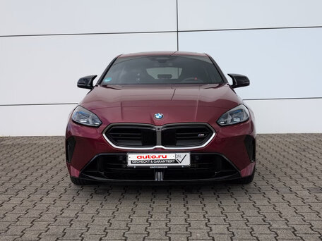 2025 BMW 1 серии M135i xDrive IV (F70), красный, 6651014 рублей, вид 1