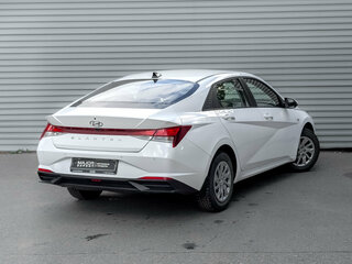 2022 Hyundai Elantra VII (CN7), белый, 1885000 рублей, вид 4