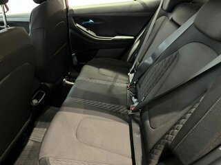 2025 Solaris HC, красный, 3430000 рублей, вид 5