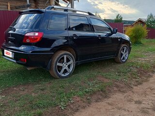 2005 Mitsubishi Outlander I, чёрный, 730000 рублей, вид 3