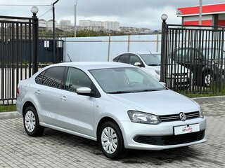 2015 Volkswagen Polo V, серый, 1297000 рублей, вид 4