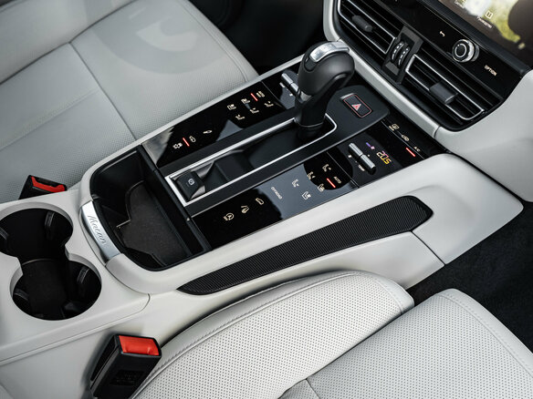 2026 Porsche Macan I Рестайлинг 2, серый, 13300000 рублей - вид 22