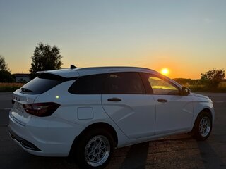2024 Lada (ВАЗ) Vesta SW I Рестайлинг (NG), белый, 1375000 рублей, вид 4