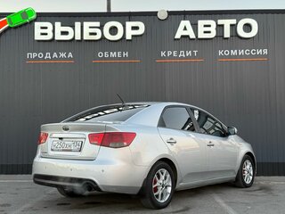 2009 Kia Cerato 4-speed II, серебристый, 790000 рублей, вид 2